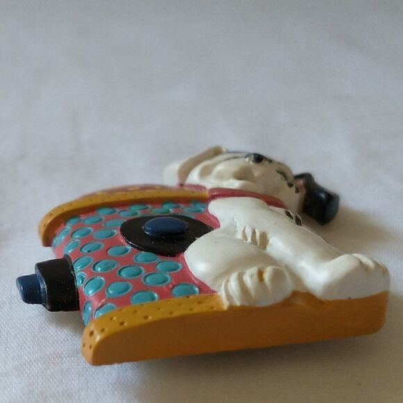 Disney 101 Dalmatians Magnet Puppy Dog Refrigerator Fire Hydrant Animation. Cond - Picture 6 of 10